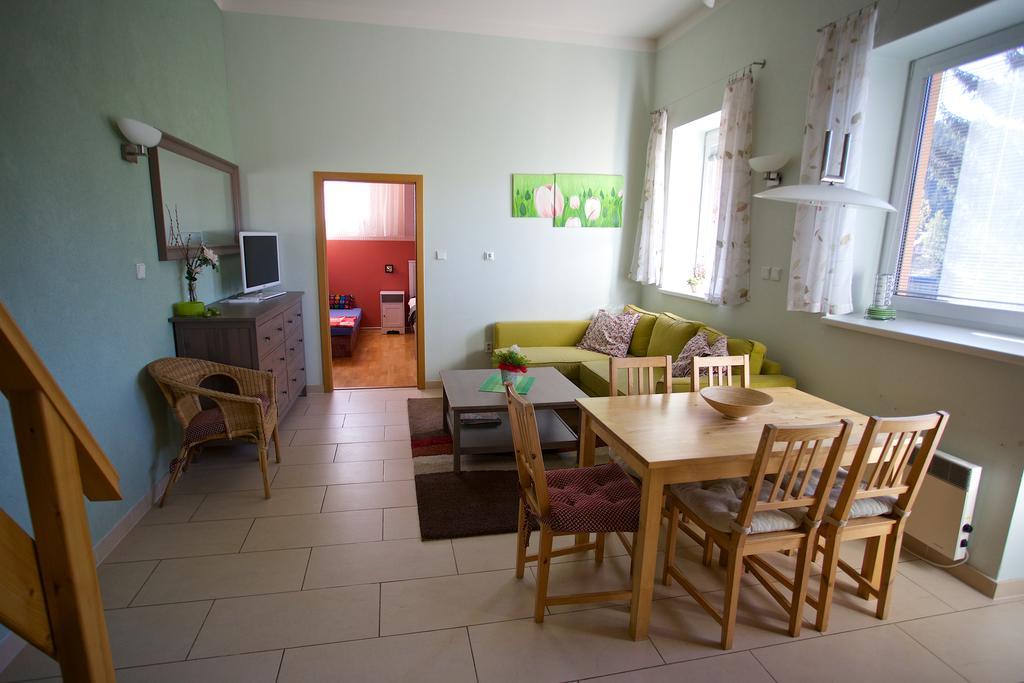 Ski Apartmany Spiezovec Donovaly Ruang foto